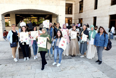 Dünya Kız Çocukları Günü'nde rengarenk atölye