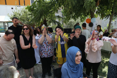 Eyüpsultan'da özel öğrencilerimizin mezuniyet coşkusu Eyüpsultan'da özel öğrencilerimizin mezuniyet coşkusu
