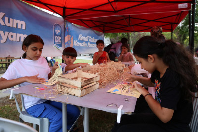 Çocuklara eğlence, meydanlara milli heyecan: Eyüpsultan'da şenlik var