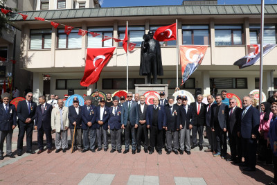 Eyüpsultan'da Gaziler Günü yürüyüşü düzenlendi