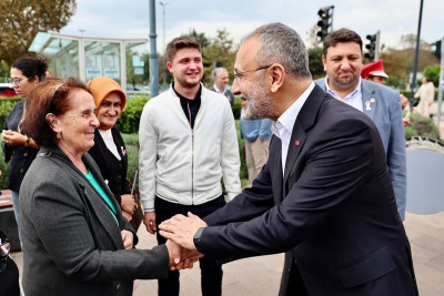 Meme kanserinde farkındalık için Eyüpsultan'da yürüdüler