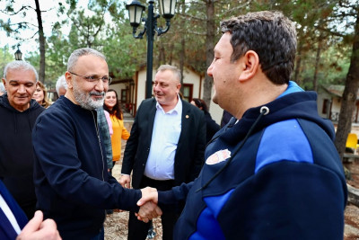 Başkan Özmen, Çiftalan Gençlik Kampı'nda muhtarlarla bir araya geldi