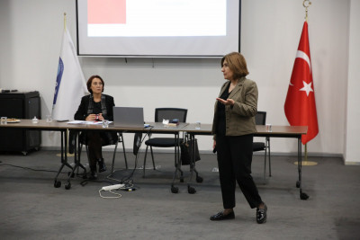 Gelincik Projesi Uzmanları Eyüpsultan'da Kadına Şiddetle Mücadele Eğitimi Verdi