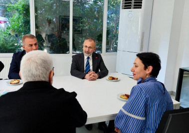 Başkan Özmen'den Türkiye Down Sendromu Derneği'ne Ziyaret