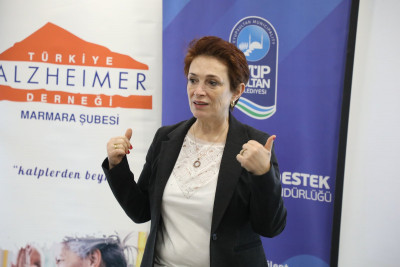 Alzheimer'ı uzmanları anlattı