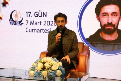 Eyüpsultan'da Şiir Akşamları'nda Mehmet Ercan'dan duygu dolu Ramazan söyleşisi