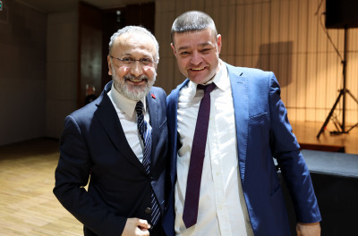 Başkan Özmen özel gereksinimli gençlerle iftar sofrasında buluştu