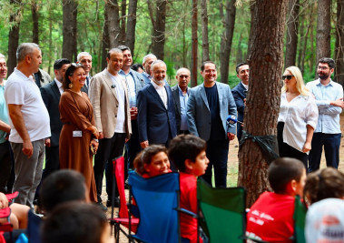Çiftalan Doğa Kampı'nda Başkan Özmen ve İBB Genel Sekreteri Demir çocuklarla buluştu