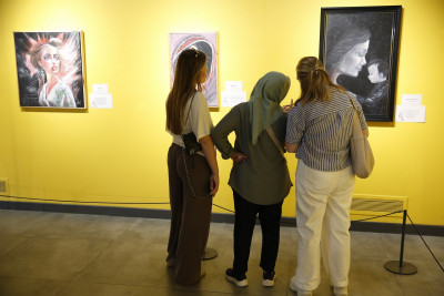 “Örtüşen İzler” Galeri Eyüpsultan'da sanatseverlerle buluştu