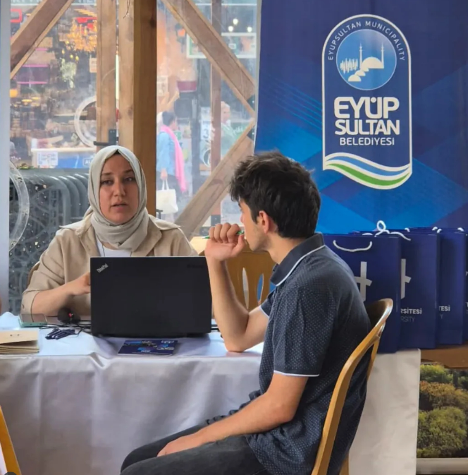 Eyüpsultan Belediyesi'nden YKS Tercih Desteği Eyüpsultan Belediyesi'nden YKS Tercih Desteği