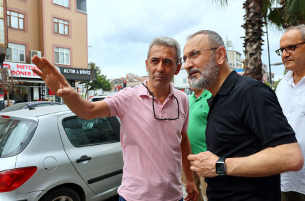 Başkan Özmen, esnaf ve vatandaşın yanında