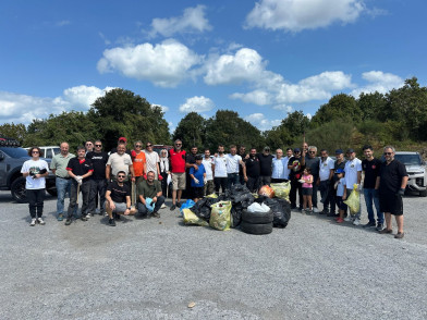 Ormanlık alanlarda çöpler toplandı