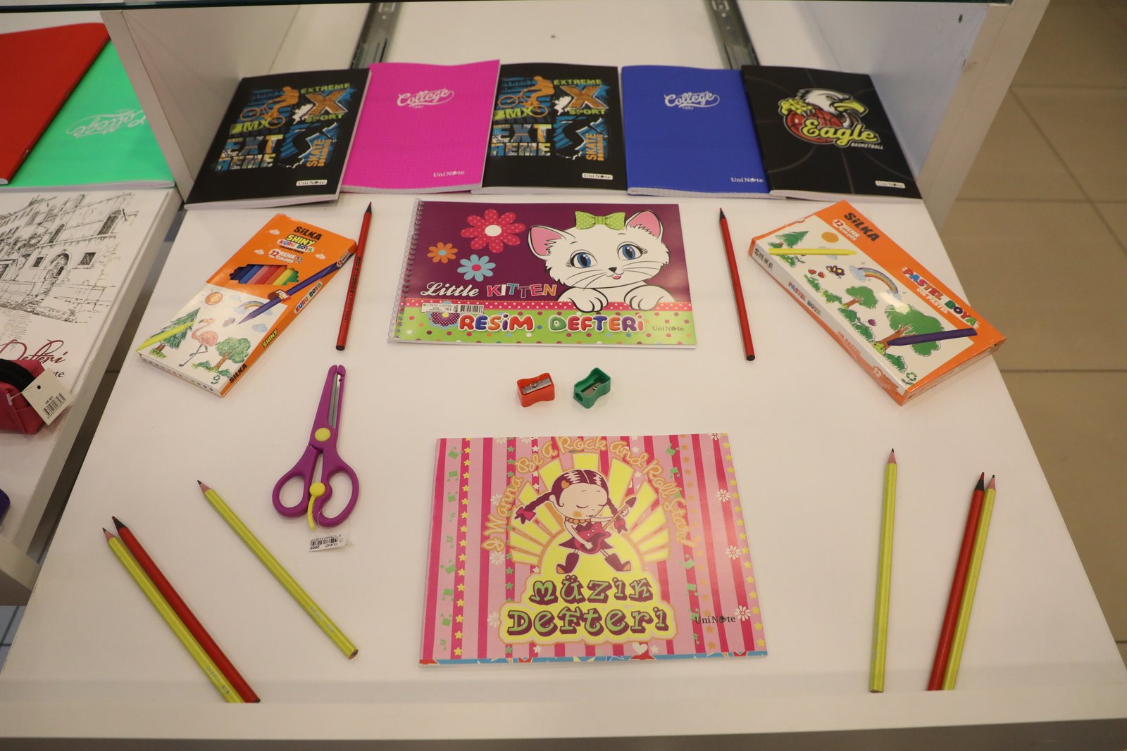 Öğrencilere kırtasiye desteği başladı Öğrencilere kırtasiye desteği başladı