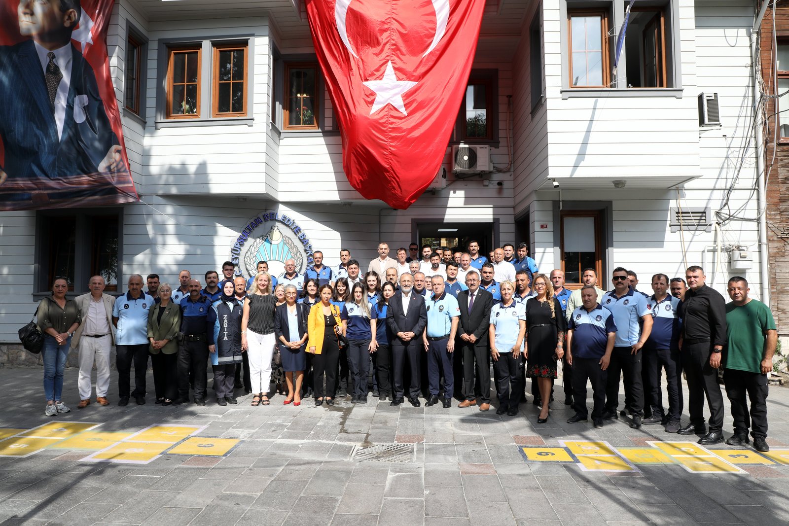 Başkan Özmen zabıta personelinin haftasını kutladı Başkan Özmen zabıta personelinin haftasını kutladı