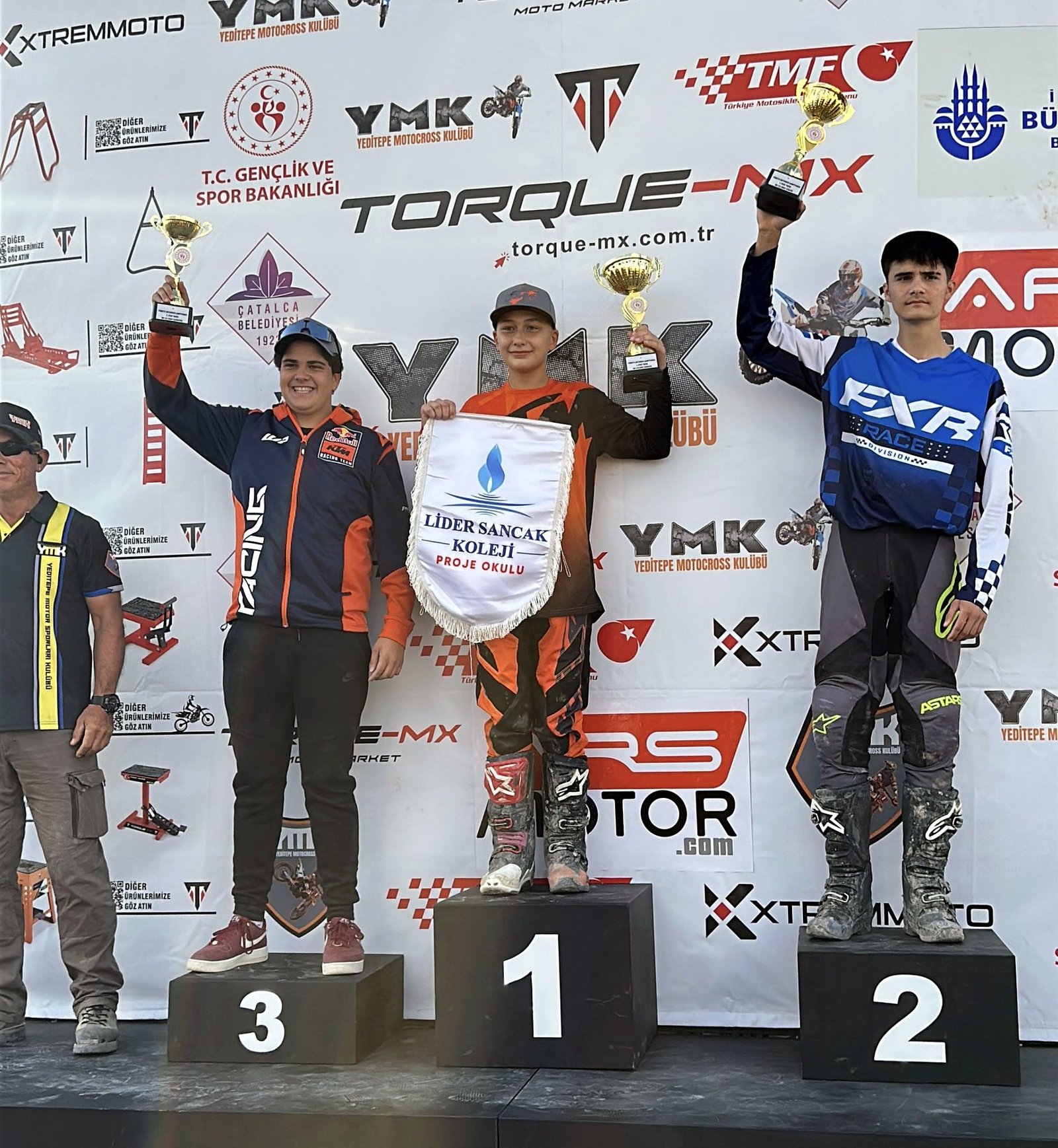 Eyüpsultan'ın altın çocuğu başarıya doymuyor Eyüpsultan'ın altın çocuğu başarıya doymuyor