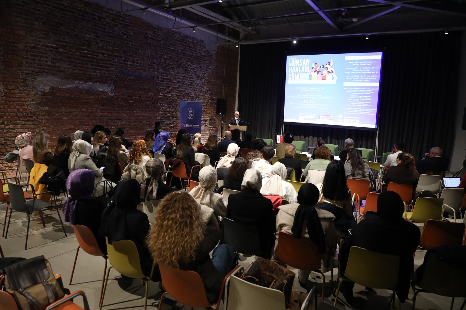 İnsan Hakları Günü'ne özel sempozyum