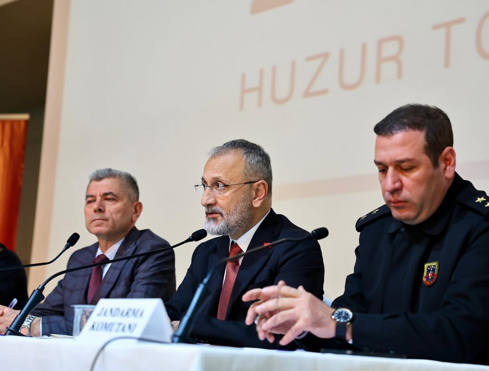 Eyüpsultan'da Huzur Toplantısı yapıldı Eyüpsultan'da Huzur Toplantısı yapıldı