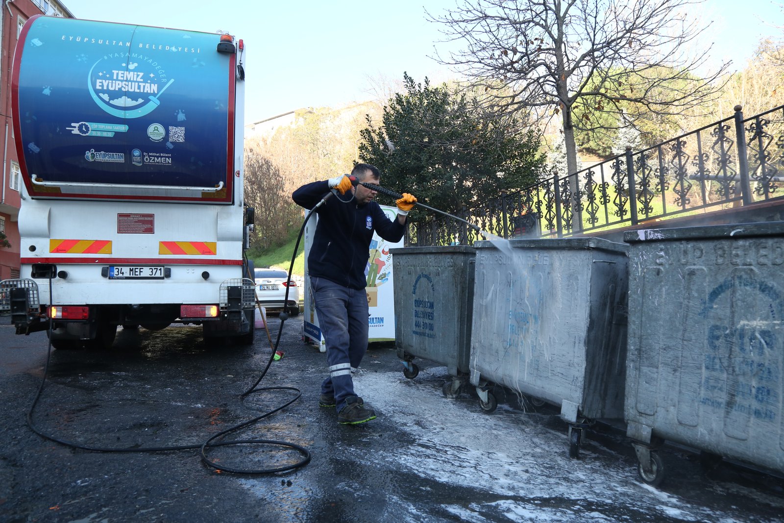 Karadolap Mahallesi'nde Kapsamlı Temizlik Karadolap Mahallesi'nde Kapsamlı Temizlik