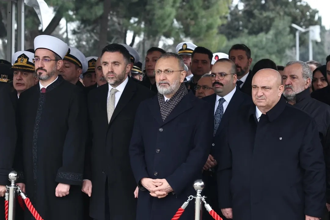 Çanakkale şehitleri Edirnekapı Şehitliği'nde törenle anıldı Çanakkale şehitleri Edirnekapı Şehitliği'nde törenle anıldı