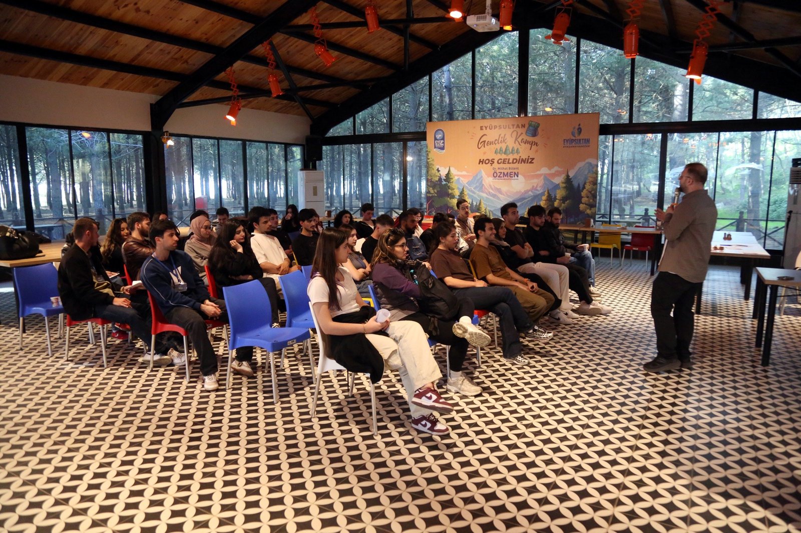 Üniversite öğrencilerine kamp programı Üniversite öğrencilerine kamp programı