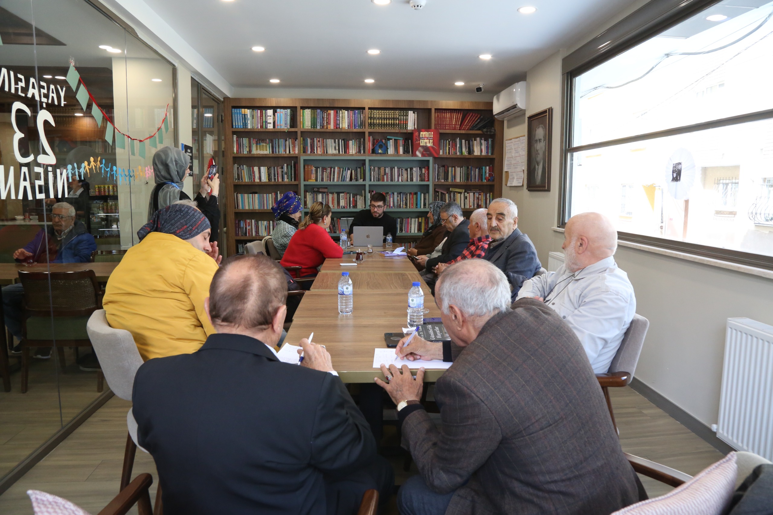 Eyüpsultan'da emeklilere yönelik bilinçlendirme seminerleri sürüyor Eyüpsultan'da emeklilere yönelik bilinçlendirme seminerleri sürüyor