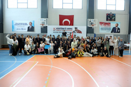 19 Mayıs'a özel “Voleybol Şenliği”