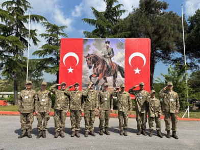 Eyüpsultanlı özel öğrenciler Hasdal Kışlası'nda yemin etti