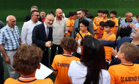 Başkan Özmen, Öz Alibeyköy Spor Kulübü'nün genç sporcularının sevinçlerine ortak oldu