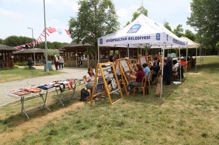 2. Geleneksel ESMEK Örgü Festivali renkli görüntülere sahne oldu