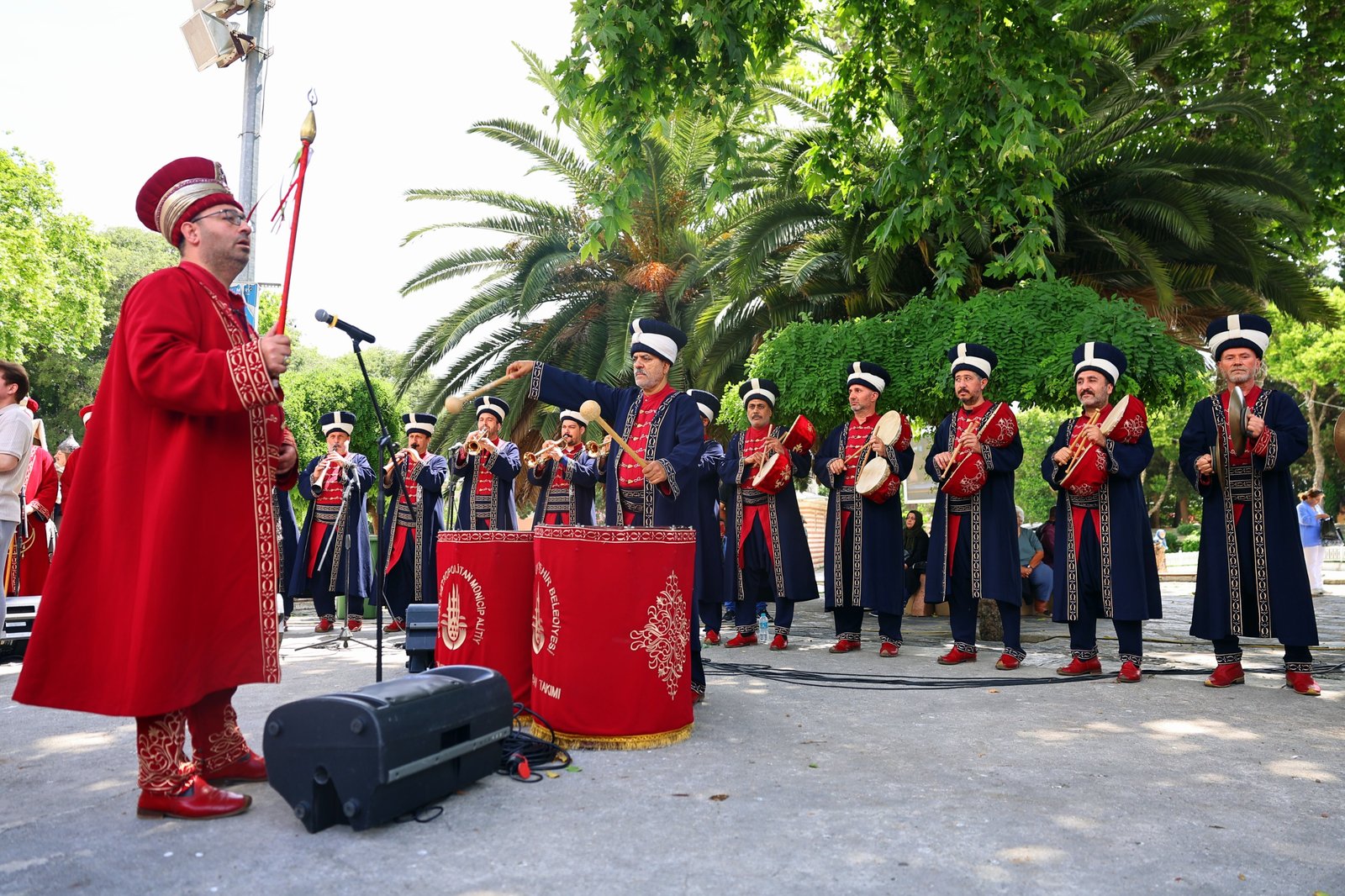 Eyüpsultan'da Mehter Takımı'nın konseri beğeniyle izlendi Eyüpsultan'da Mehter Takımı'nın konseri beğeniyle izlendi