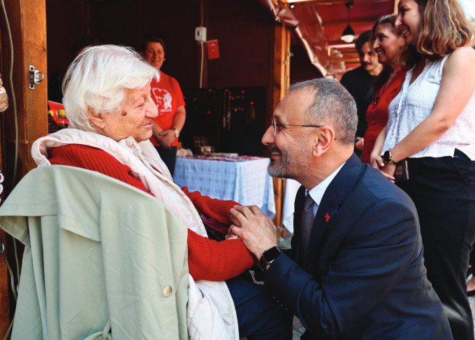 KADIN EL EMEĞİNE DEĞER KATTIK KADIN EL EMEĞİNE DEĞER KATTIK