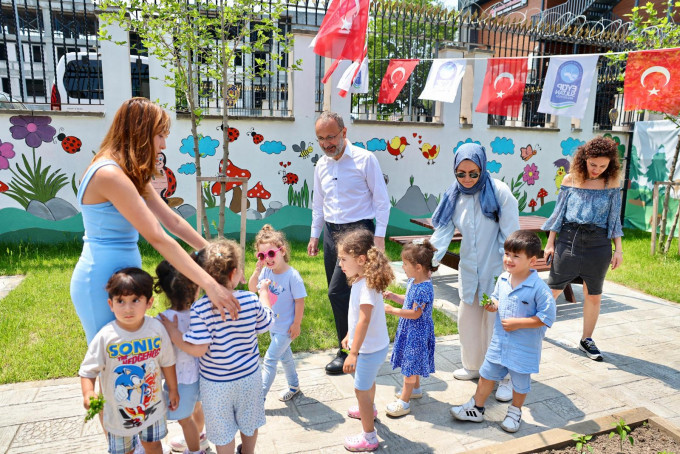 TÜRKİYE'DE İLK KEZ OYUN SAATİ ATÖLYELERİYLE ÇOCUKLARIMIZIN YANINDAYIZ