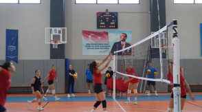 Eyüpsultan Belediyesi Spor Kulübü Kadın Voleybol Takımı başarıdan başarıya koşmaya devam ediyor.